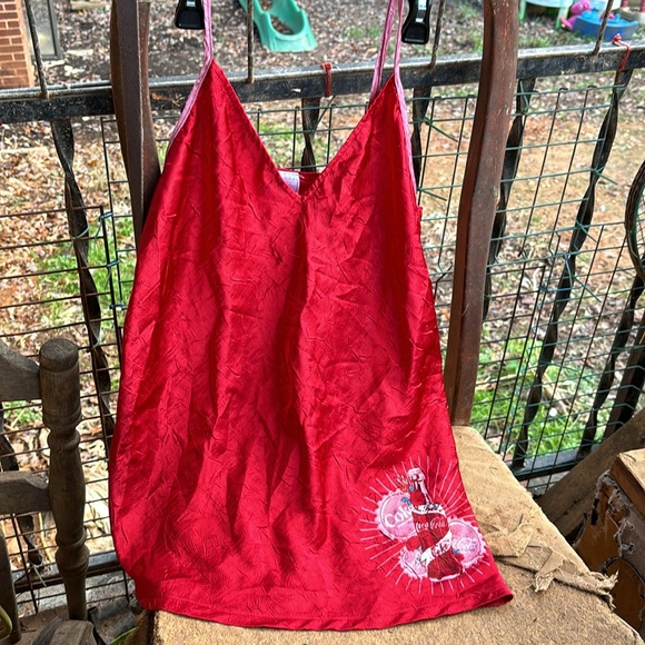 Coca-Cola Red Summer Pajama Spaghetti Strap Top V-Neck Wrinkle Material Jrs XL - Picture 13 of 16